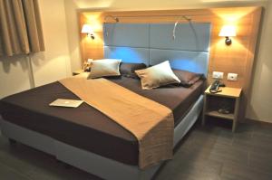 Double or Twin Room room in Hotel 325 Tor Vergata