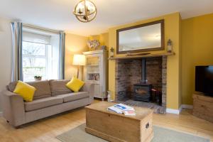 Church Cottage by Coast & Country Stays