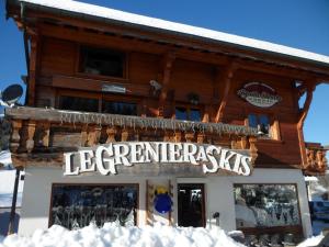 Hotels Chalet Hotel Aiguille Blanche Logis : photos des chambres