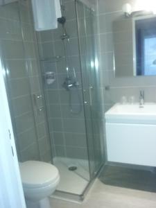 Hotels Hotel Bleu Azur : photos des chambres