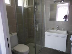 Hotels Hotel Bleu Azur : Chambre Double ou Lits Jumeaux Standard avec Balcon