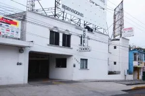 Hotel 2000 - Álvaro Obregón