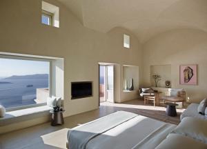 Villa Bordeaux Santorini Greece