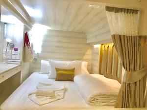 Phòng riêng 4 giường tầng (Private 4-Bunk Beds Room)