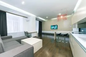 Kreschatik 21 with terrace 2BR - Hatne