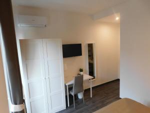 King Room with Balcony