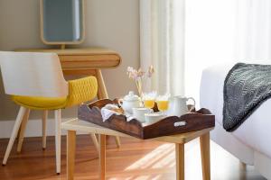 Deluxe Double Room with Big Bed room in Pazo de Mendoza