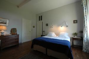 B&B / Chambres d'hotes Chateau Le Tour - Chambres d'Hotes : photos des chambres