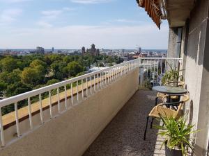 Roof Penthouse 15th Floor