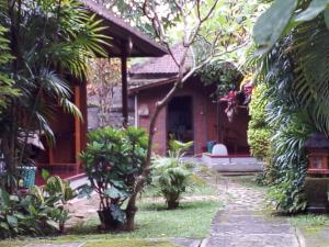 Madra Homestay