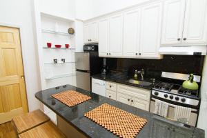 One-Bedroom Apartment room in Gramercy Superior Apartments