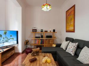 Beautiful Beach Apartment M&B IV by Las Canteras by VillaGranCanaria