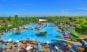 Hotel Camping Bella Italia Peschiera del Garda Italien