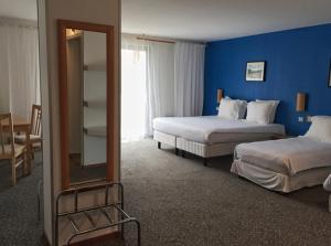 Hotels Cajarc Blue Hotel : photos des chambres