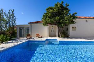 Villa Lado with private pool near Split 