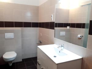 Market Square Apartment