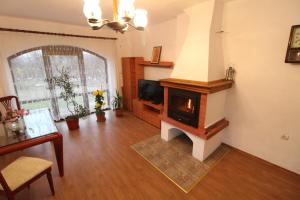 Jaltitsa Guest House