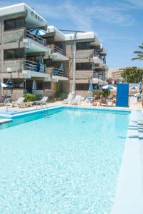 Apartamentos El Paseo