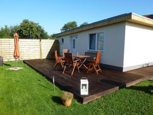 Pleasant Cottage in Diedrichshagen near Seabeach