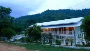 PapaVacay สวนผึ้ง - 拉差汶里