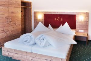 Suite with Balcony room in Hotel Waldcafe
