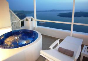 Aeolos Eco Studios & Suites Adults Only Santorini Greece