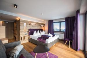 Deluxe Double Room with Bath room in Hotel Goldknopf