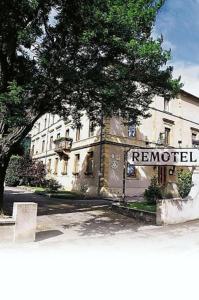 Hotels Logis Hotel Restaurant Remotel : photos des chambres