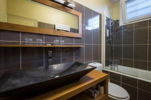 Hotels Hotel Bellevue : Appartement avec Terrasse