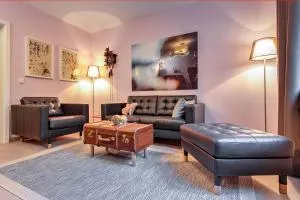 Charming CHARLOTTE - Stiring-Wendel