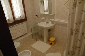 Double or Twin Room with Private External Bathroom