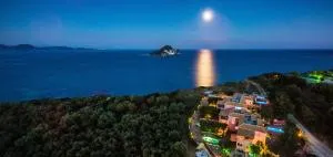 Athenea Villas, Private Pools & Gardens - Lithakiá