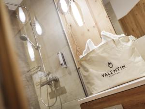 Superior Two-Bedroom Apartment with Balcony room in Valentin Design Apartments