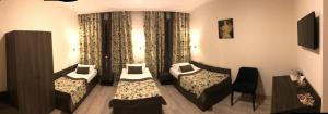 Classic Triple Room room in Non-stop hotel