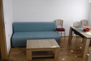 TOP CENTER , MODERN AND QUIET APARTMENT