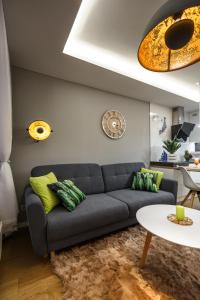 New Wave Apartment Tropical