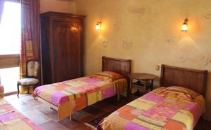 Maison charmante à Saint-Cybranet avec grand jardin, piscine