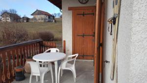 Chalets Maison Vinzier : photos des chambres