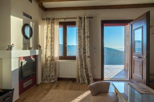 AlmondHouse Suites with Fireplace - ADULTS ONLY Parnassos Greece