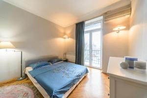 Apartment near Olympic Stadium