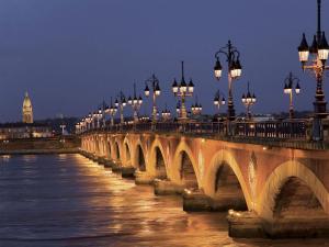 B&B / Chambres d'hotes B&B Bordeaux Saint Michel : photos des chambres