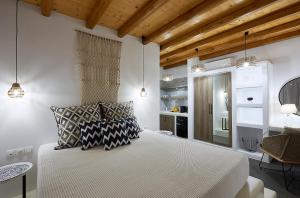 Litore Suite Milos Greece