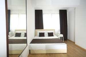 Modern Downtown Apartment (with Garage)