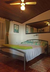 One-Bedroom Apartment with Terrace and Sea View room in Apartment Novi Vinodolski 5486a