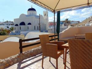 Archangels Traditional Houses Santorini Greece