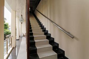 RedDoorz Plus near Halim Perdanakusuma 2