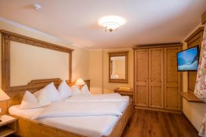 Small Double Room room in Hotel-Pension Rotspitz