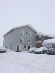 Double Room with Shared Bathroom room in Ospizio La Veduta