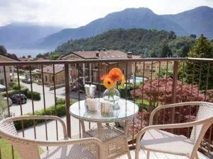 VECCHIA LUNA APARTMENT LENNO with Pool by Italian Apartments - Lenno