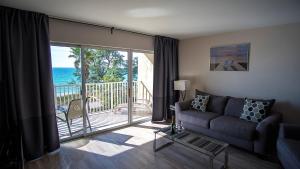 Gulf and beach view apartment 403
